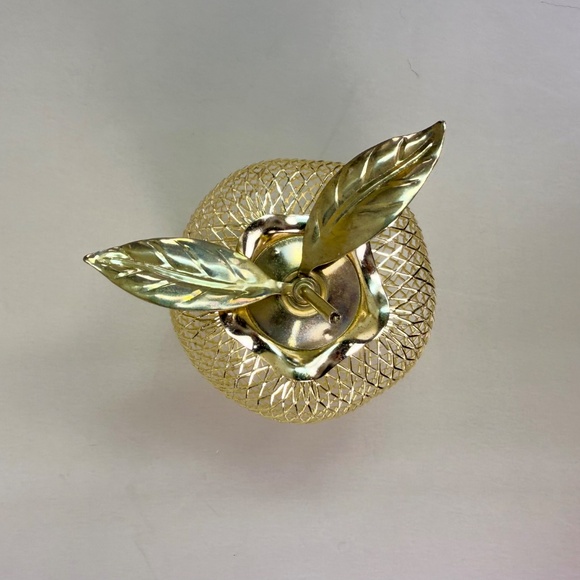 Vintage Gold Mesh Apple Figurine | Brass Look | 3.5" Decorative Accent - Picture 3 of 10